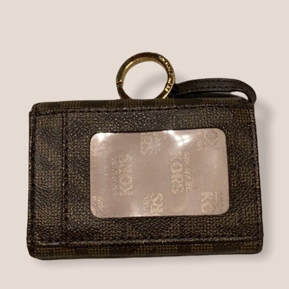 Michael Kors Bundle - Picture 3 of 7